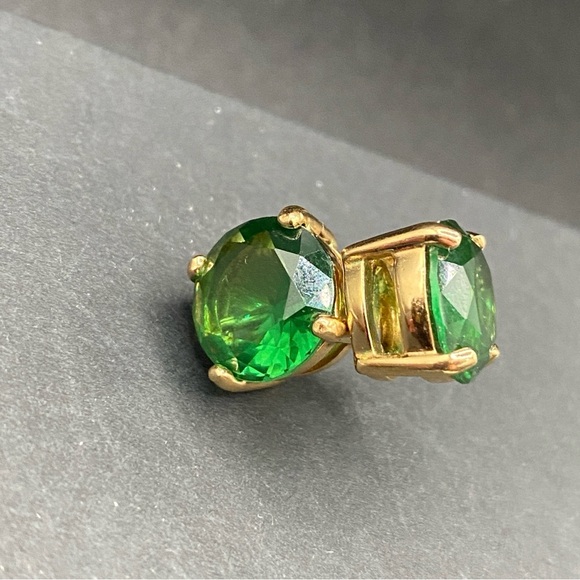 Green Peridot Colored Glass Stud Earrings - Picture 7 of 8